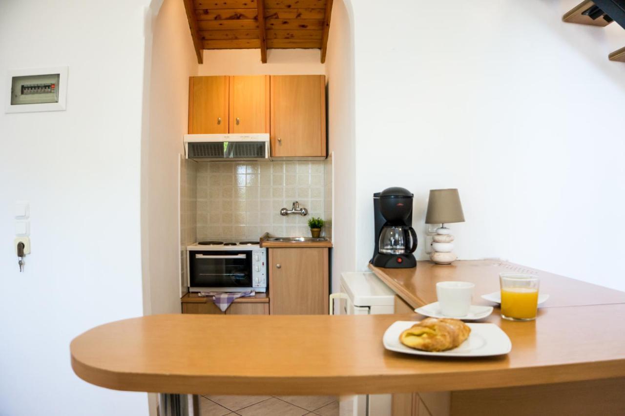 Sunrise Limnionas Apartments 마라토캄포스 외부 사진